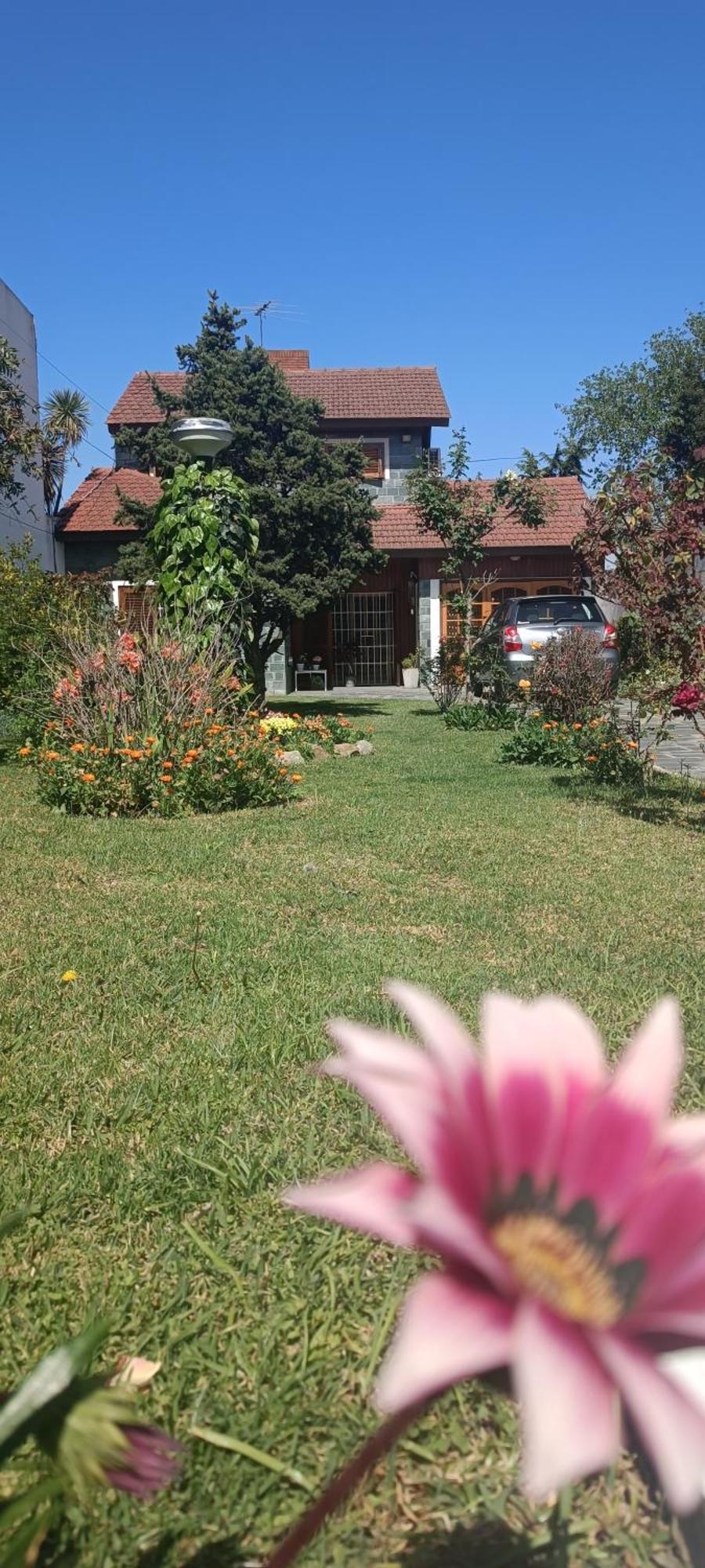 Casa Olivia- Alojamiento Con Piscina - Aeropuerto Ezeiza Εξωτερικό φωτογραφία